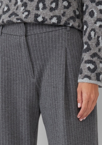 Wide Leg Pantalon à pince s.Oliver BLACK LABEL en gris