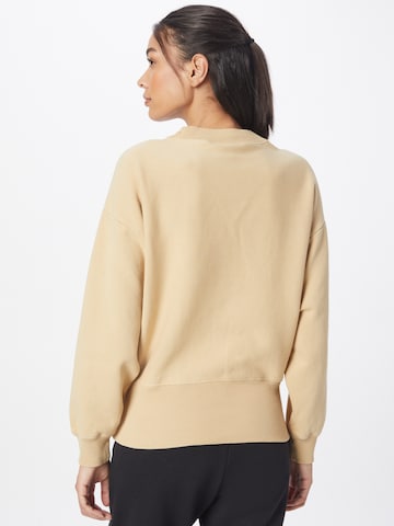 Champion Reverse Weave Sweatshirt in Bruin