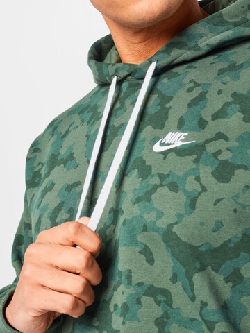 Nike Sportswear Sweatshirt in Green