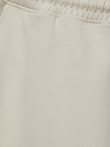 Pull&Bear Loosefit Housut värissä beige