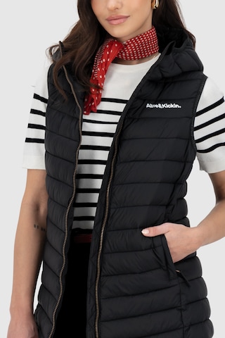 Gilet 'JurinaAK A' di alife & kickin in nero