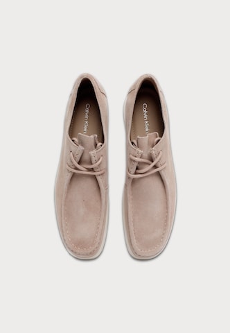 Calvin Klein - Mocassins em bege