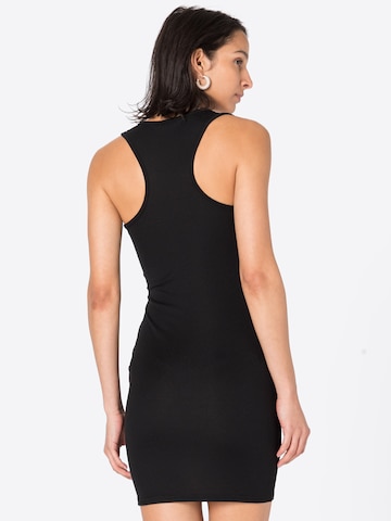 Rochie de vară de la Nasty Gal pe negru