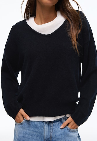 Pullover di Bershka in blu