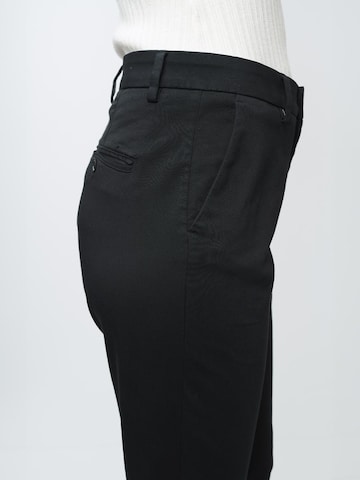 Slimfit Pantaloni chino 'Chiva 8500' di W. Wegener in nero