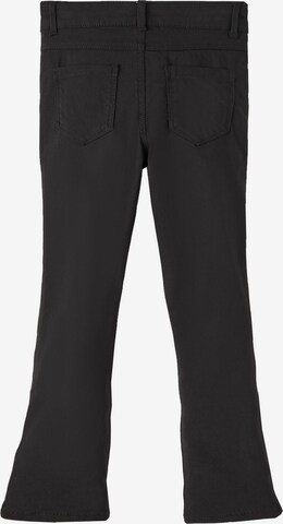 NAME IT - Bootcut Pantalón 'Polly' en negro