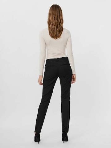 VERO MODA Slim fit Chino Pants in Black