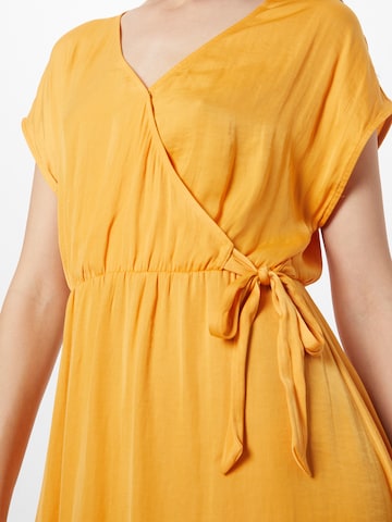 ABOUT YOU - Vestido 'Martina' em amarelo