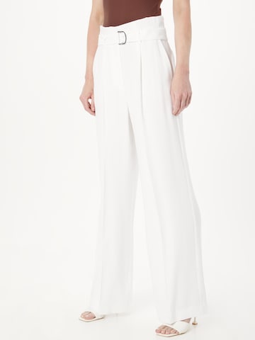 COMMA Wide leg Pleated Pants in White: front