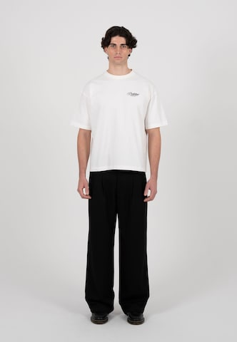 T-Shirt 'Oldtimer Race' Prohibited en beige