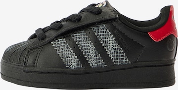 juoda ADIDAS ORIGINALS Sportbačiai 'SUPERSTAR': priekis