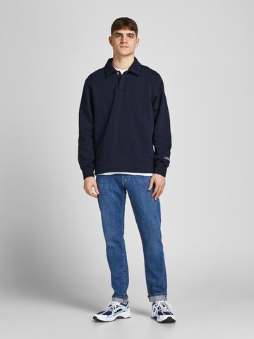 JACK & JONES Sweatshirt in Blau