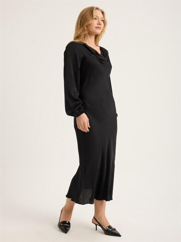 Robe HOME STORE en noir