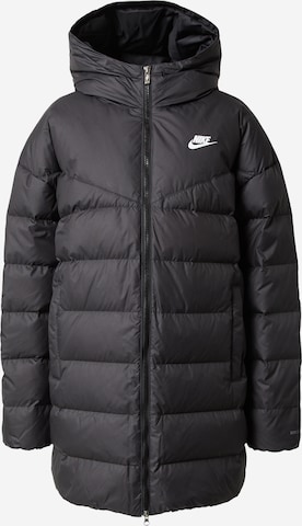 Nike Sportswear Зимно яке в черно: отпред