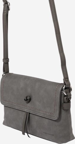 Sac bandoulière 'Clara' TOM TAILOR en gris