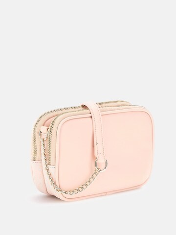 GUESS Bag in Pink