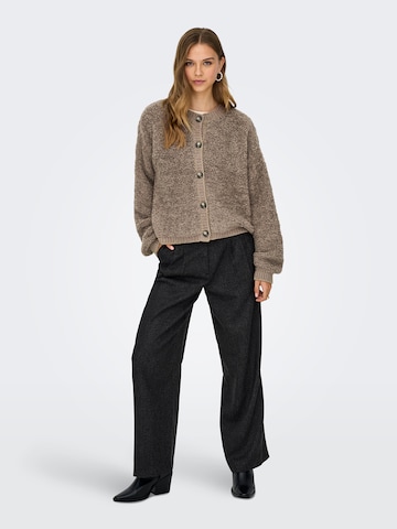 JDY Strickjacke in Grau