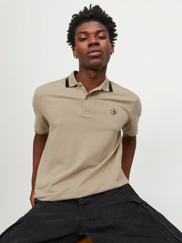 T-Shirt 'HASS' JACK & JONES en beige