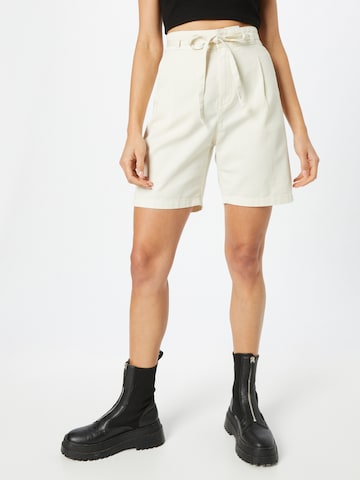 EDC BY ESPRIT Pleat-Front Pants in White: front