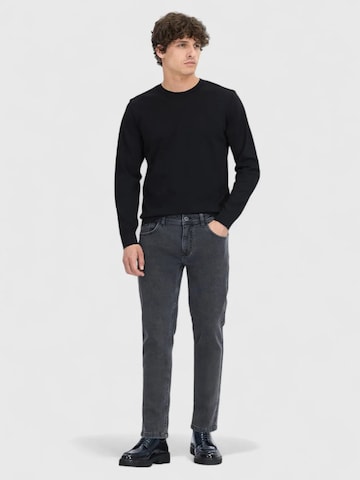 Ramsey Knit Cardigan in Black