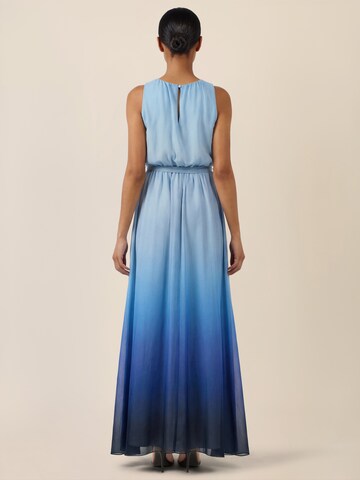 APART Kleid in Blau