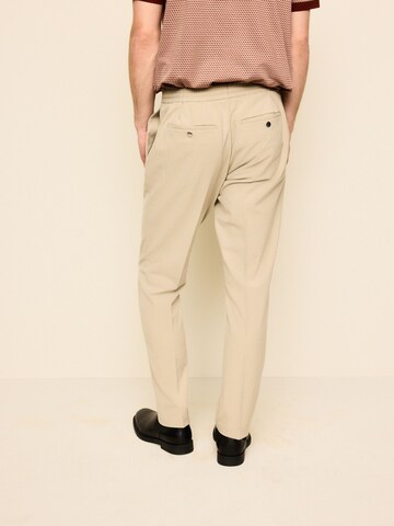Effilé Pantalon à pince 'N. Premium' Next en beige