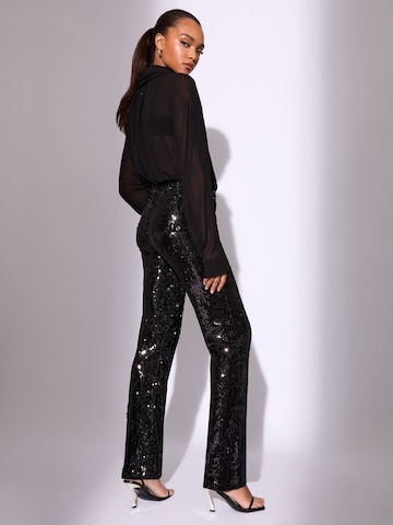 regular Pantaloni di Lipsy in nero