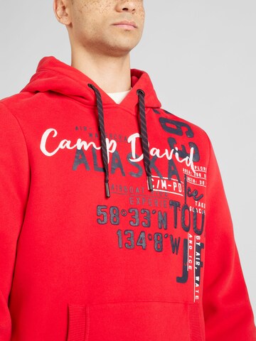 CAMP DAVID Sweatshirt i rød