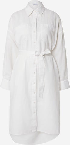 ESPRIT - Vestido camisero en blanco: frente