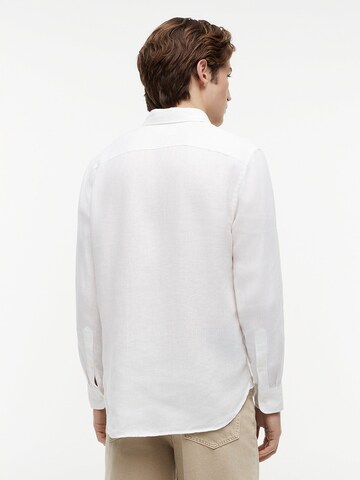 Coupe regular Chemise TOMMY HILFIGER en blanc
