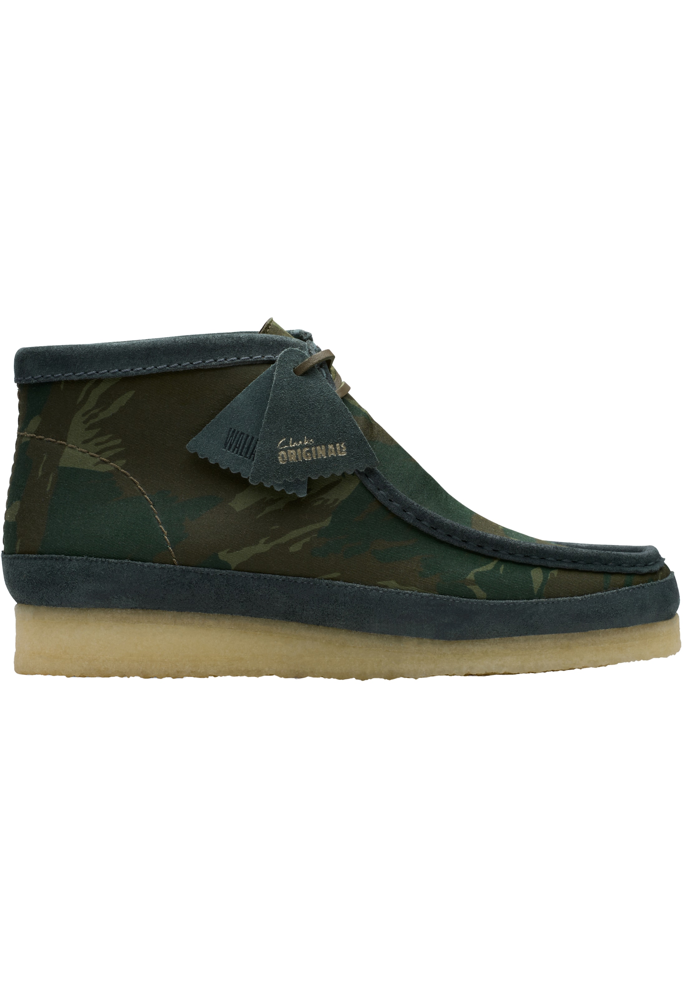CLARKS Schnürschuhe 'Wallabee Boot' in Grün