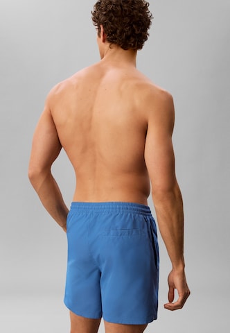 Calvin Klein Underwear Plavecké šortky – modrá: zadní strana