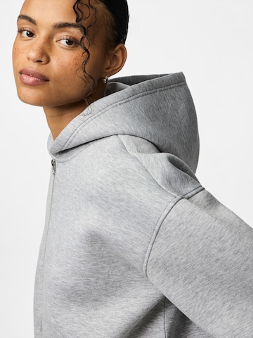 PIECES Zip-Up Hoodie 'PCBUCUBA' in Grey