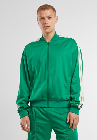 Urban Classics Кофта на молнии в Зеленый: спереди