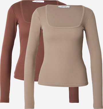 ABOUT YOU - Camiseta 'Sita' en marrón: frente