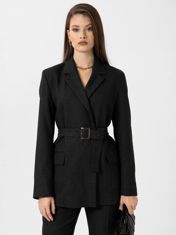 Antioch Blazer 'Angelica' in Black: front
