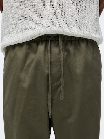 Pull&Bear Loosefit Broek in Groen