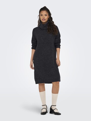 ONLY Knitted dress in Grey: front