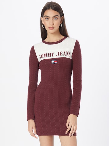 Rochie tricotat de la Tommy Jeans pe roșu: față