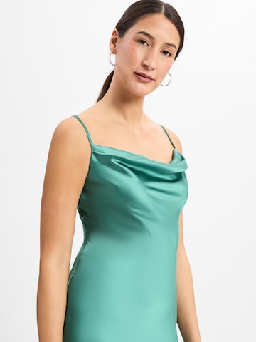 Robe de soirée Marie Lund en vert
