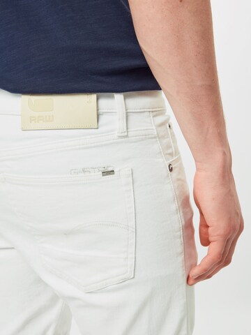 G-Star RAW Slimfit Shorts '3301' in Weiß