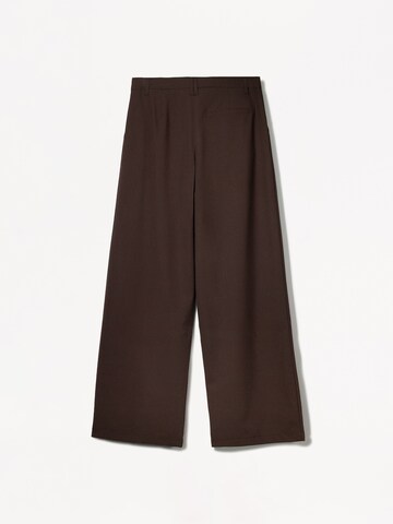 Bershka Wide leg Veckad byxa i brun