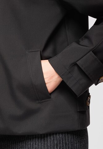 Ombre Between-seasons coat in Black