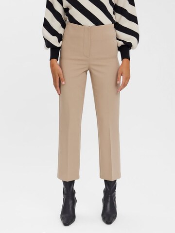 VERO MODA regular Bukser med fals i beige: forside