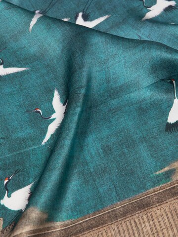 MayTree Scarf 'Kraniche Tempel' in Blue