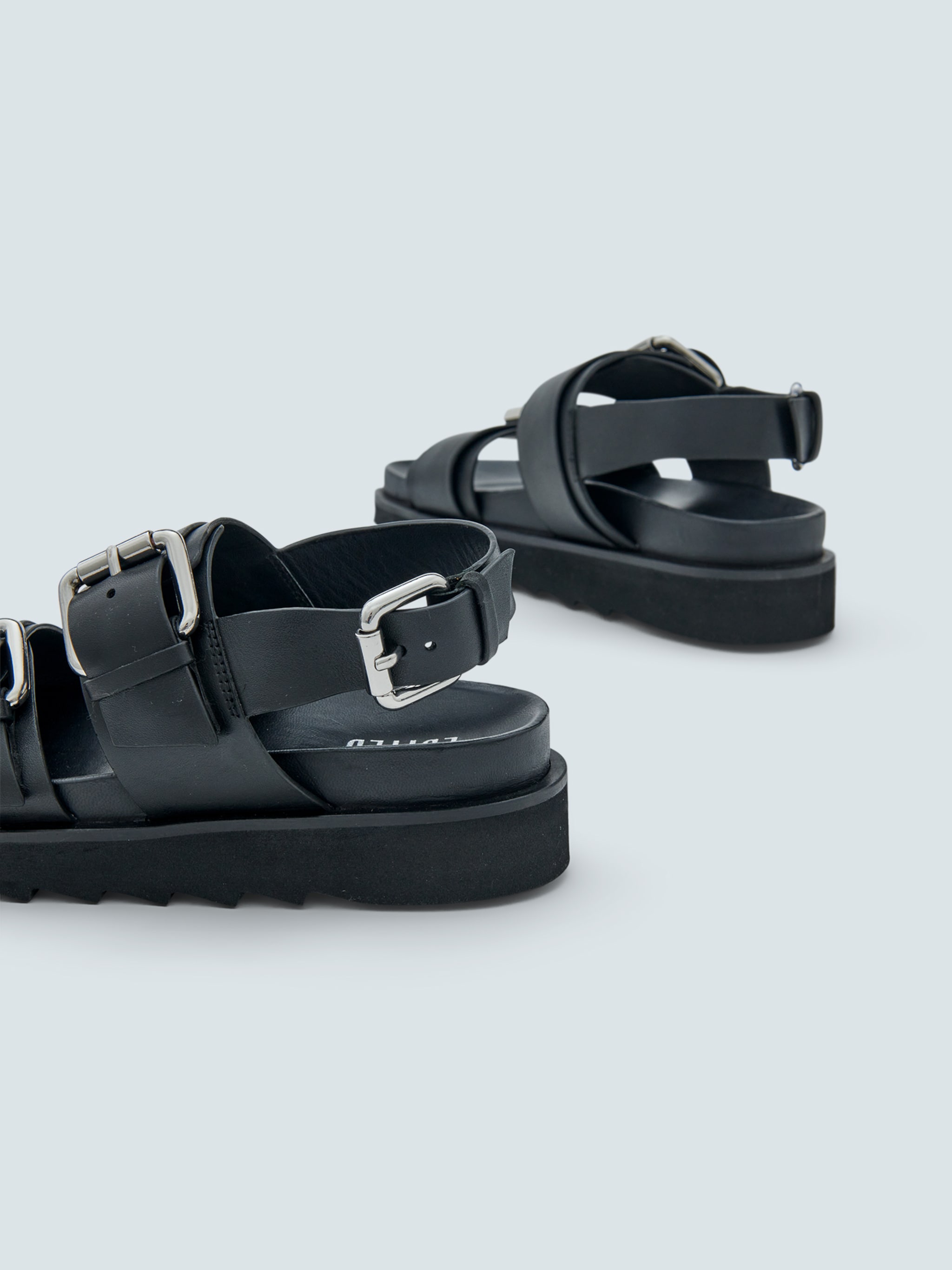 EDITED Producten Sandaal 'Benazir' Zwart