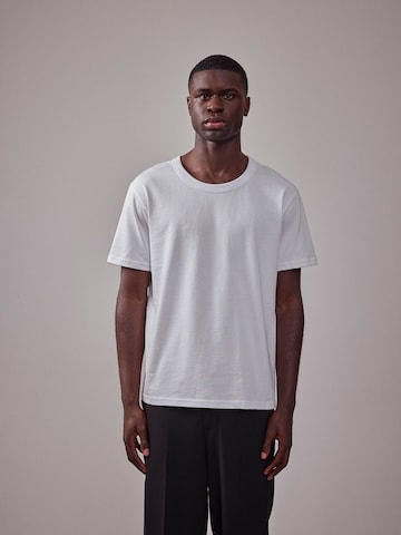 DAN FOX APPAREL - Camiseta 'The Essential' en blanco: frente