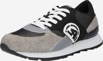 Baskets basses 'FANO' GUESS en noir : devant