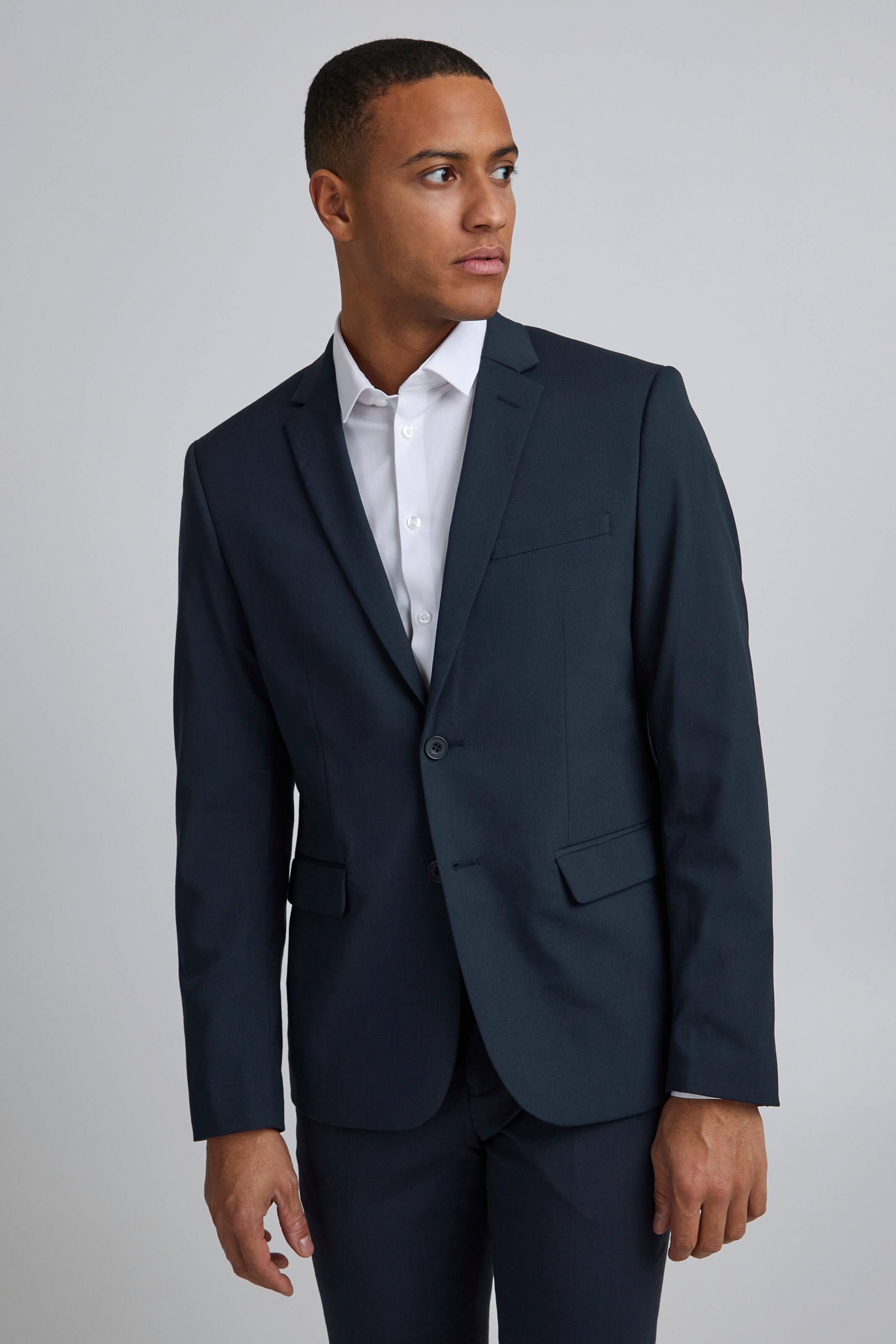 Casual Friday Regular Blazer Bernd in Navy ABOUT YOU
