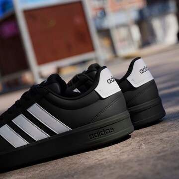 Sneaker bassa 'Grand Court 3.0' di ADIDAS SPORTSWEAR in nero